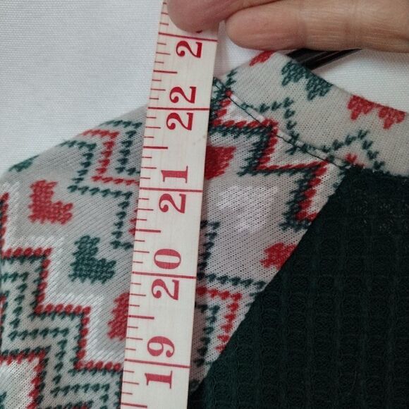 Christmas pajama top  - Picture 6 of 6